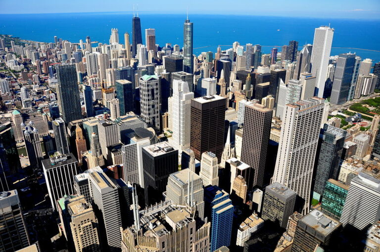 Read more about the article Downtown Chicago’s Remote Worker Woes